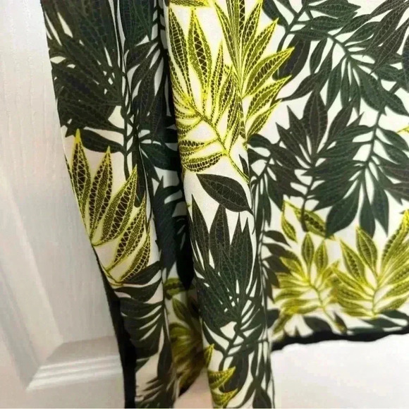 George Tank Top Sleeveless Leaves Yellow, Black, & Green Size XXL - Picture 6 of 16